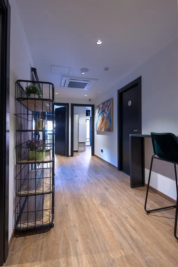 Airhostel Barcelona Airport 24H El Prat de Llobregat Hostel