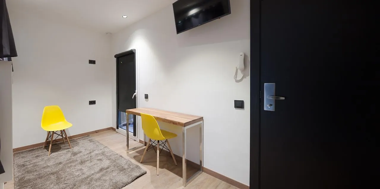 Airhostel Barcelona Airport 24H El Prat de Llobregat Hostel