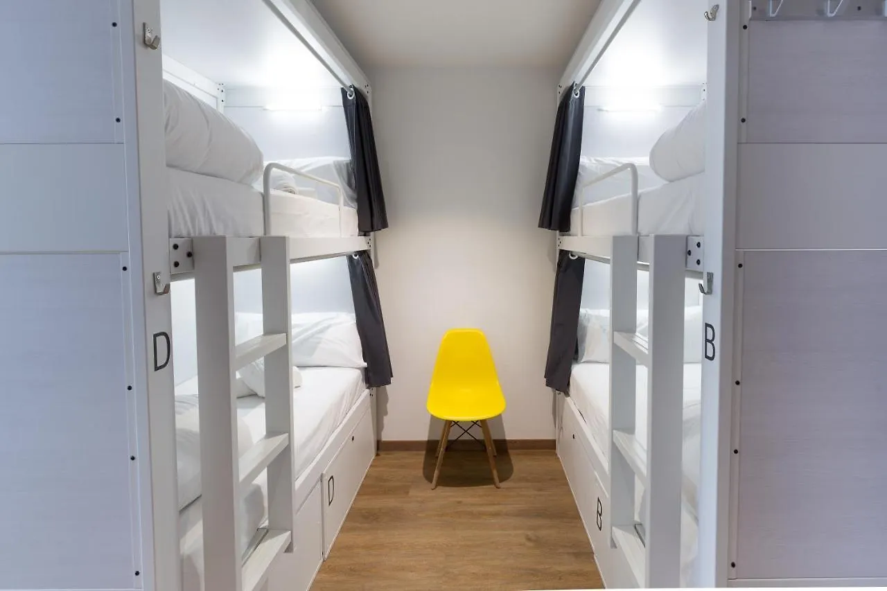 Airhostel Barcelona Airport 24H El Prat de Llobregat 0*,  Spain