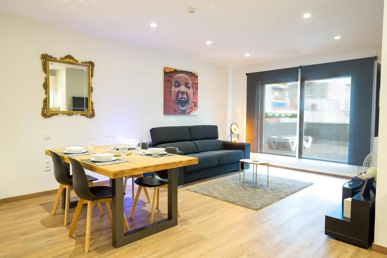 Hostel Airhostel Barcelona Airport 24H El Prat de Llobregat